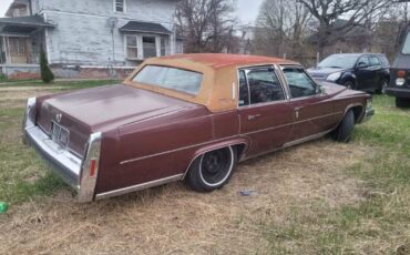 Cadillac-Fleetwood-1979-Brown-Brown-6