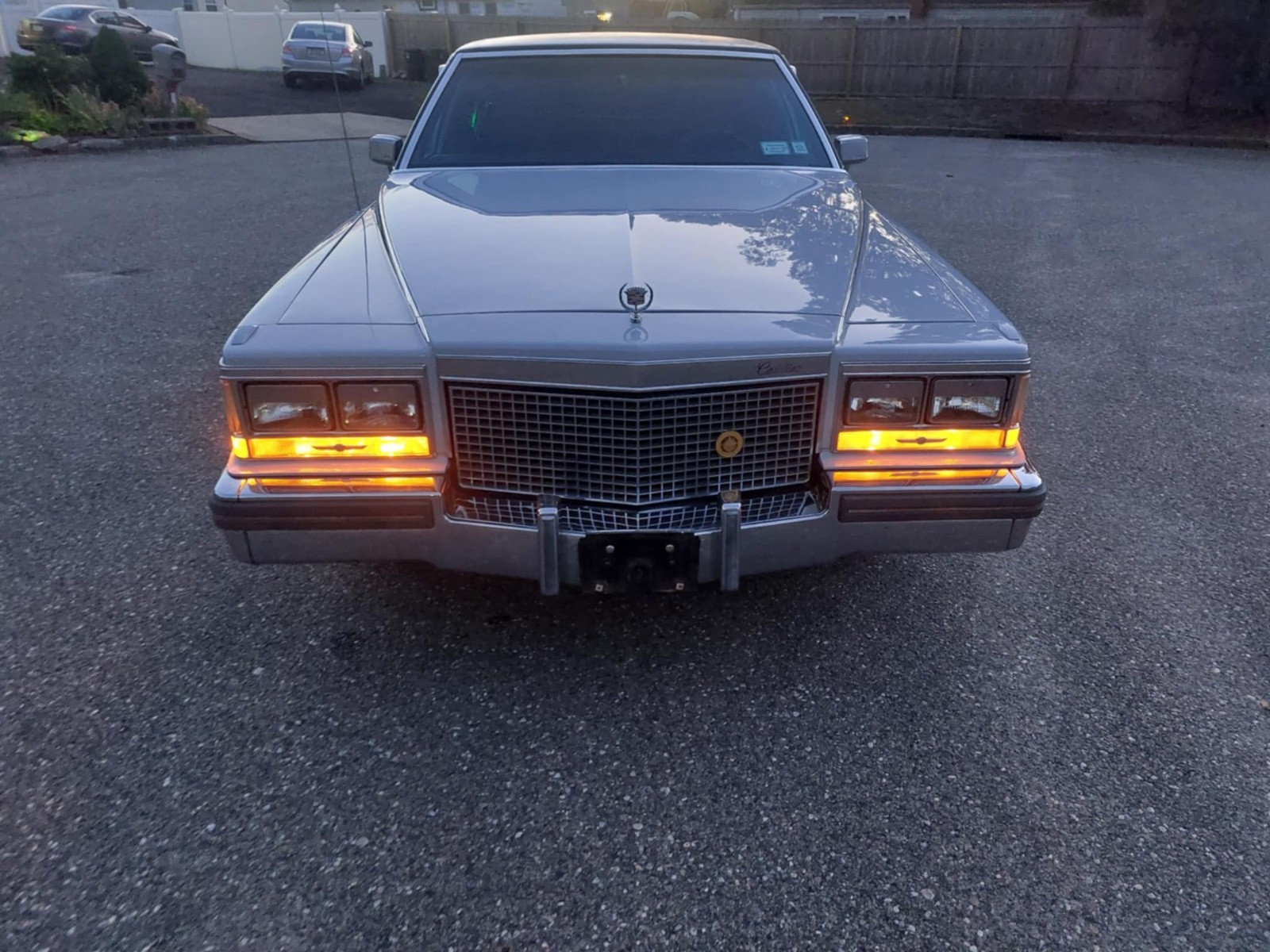 Cadillac-Fleetwood-1981-Sedan-15
