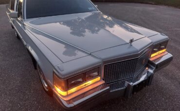 Cadillac-Fleetwood-1981-Sedan-19
