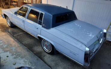 Cadillac-Fleetwood-1981-Sedan-21