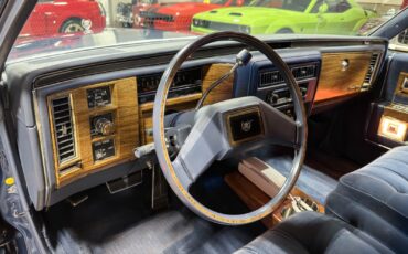 Cadillac-Fleetwood-1983-Sedan-10