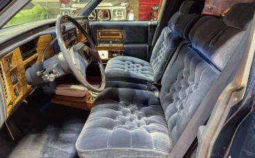 Cadillac-Fleetwood-1983-Sedan-11