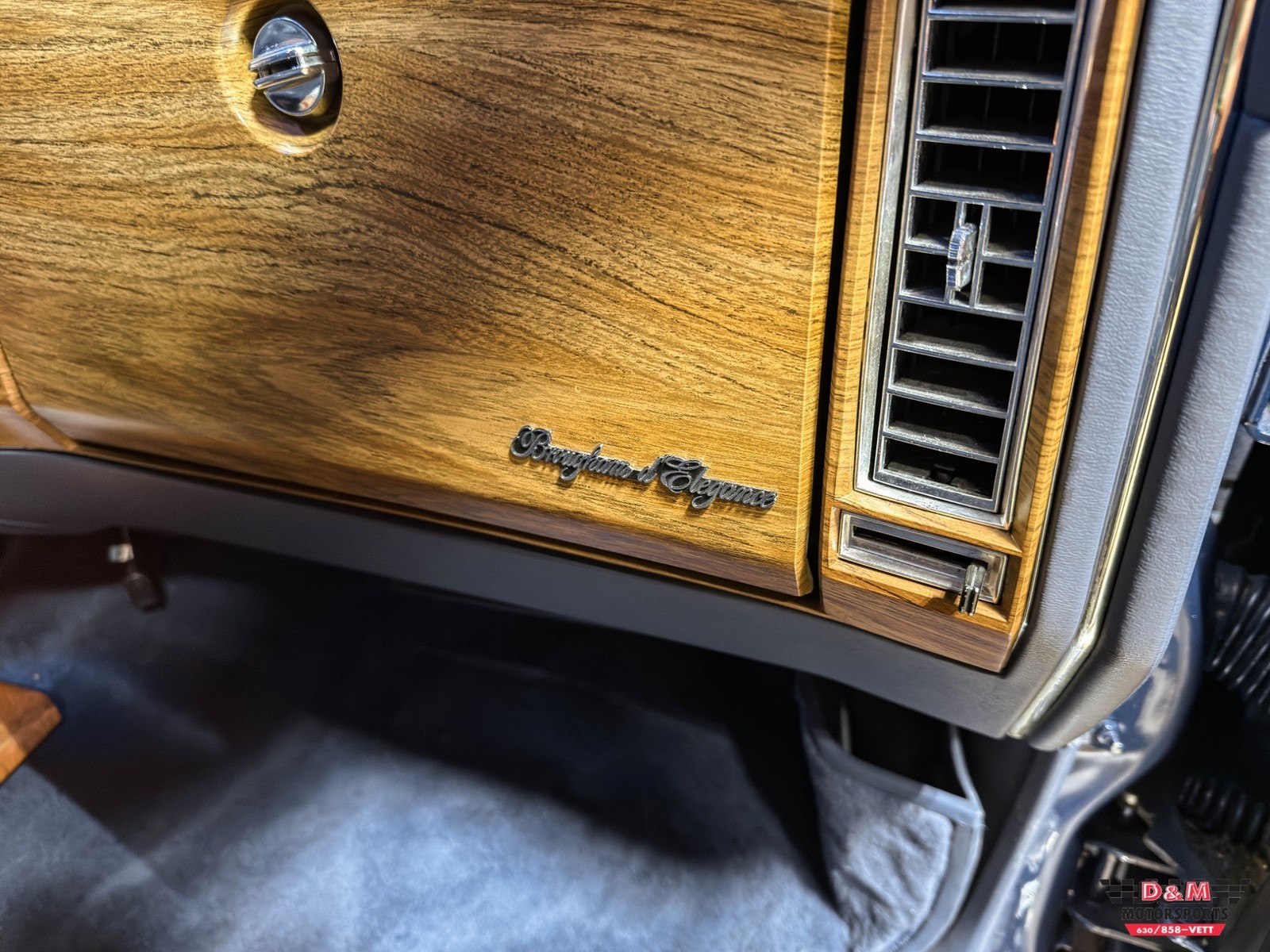 Cadillac-Fleetwood-1983-Sedan-14
