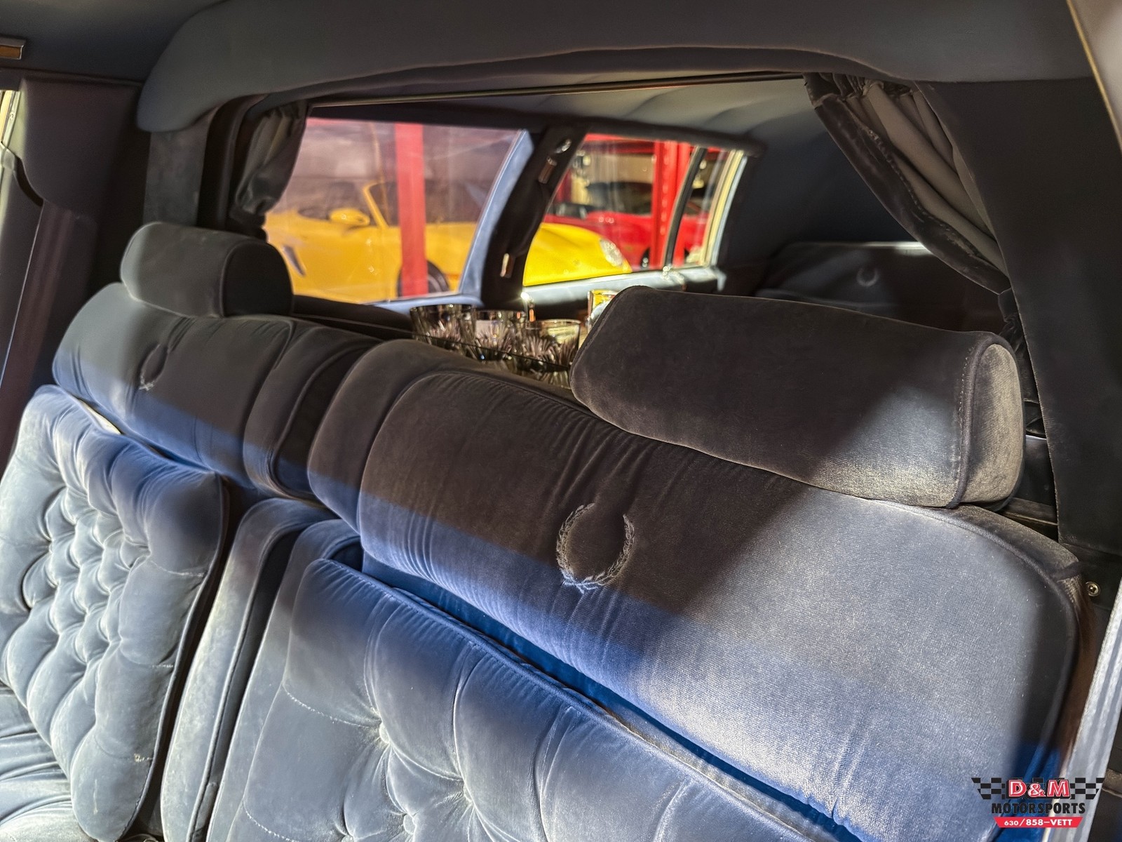 Cadillac-Fleetwood-1983-Sedan-19