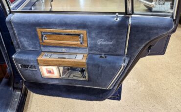 Cadillac-Fleetwood-1983-Sedan-31