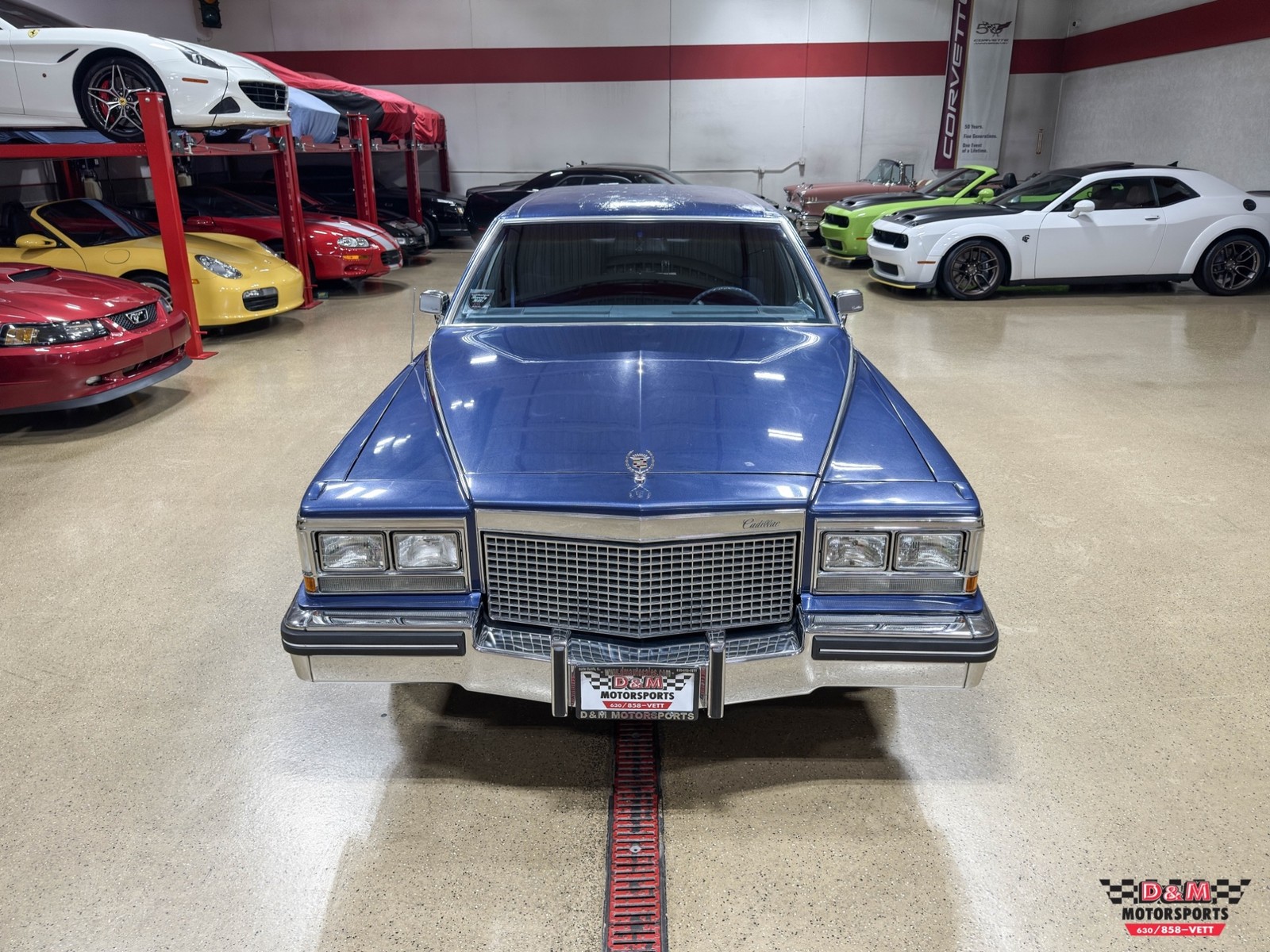 Cadillac-Fleetwood-1983-Sedan-32