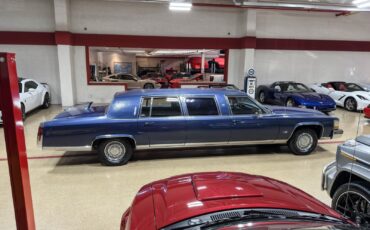 Cadillac-Fleetwood-1983-Sedan-5