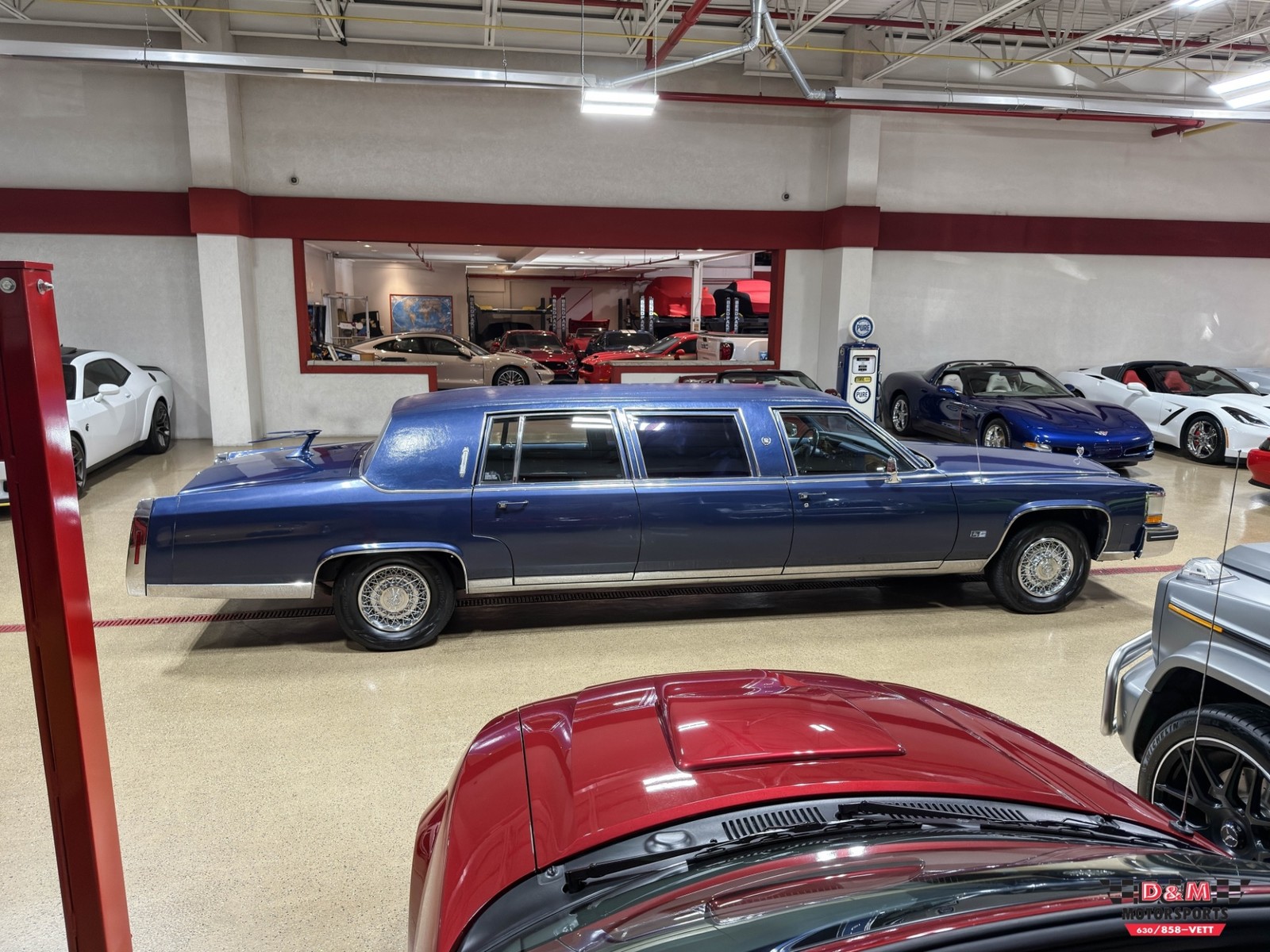 Cadillac-Fleetwood-1983-Sedan-5
