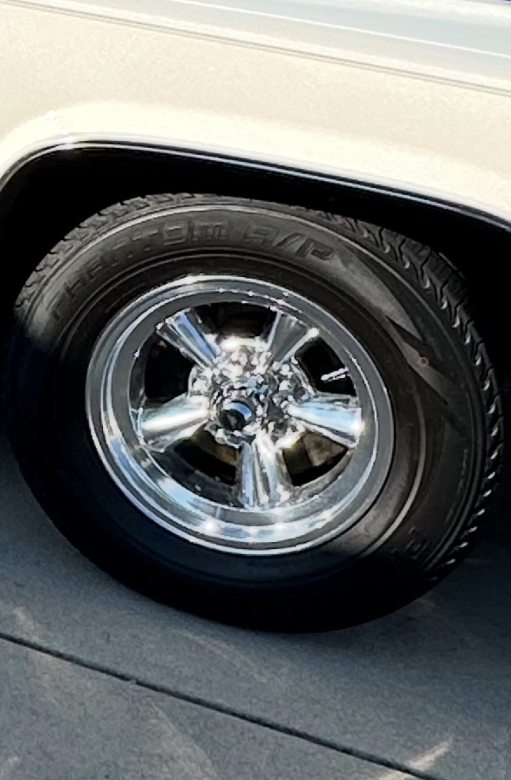 Cadillac-Fleetwood-1984-8