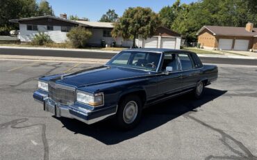 Cadillac-Fleetwood-brougham-1990-Blue-Blue-13