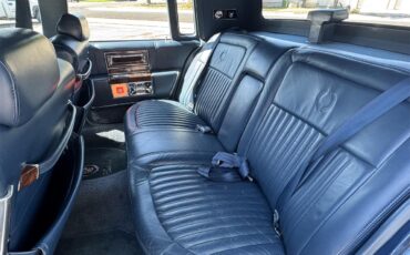 Cadillac-Fleetwood-brougham-1990-Blue-Blue-2