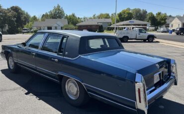 Cadillac-Fleetwood-brougham-1990-Blue-Blue-4