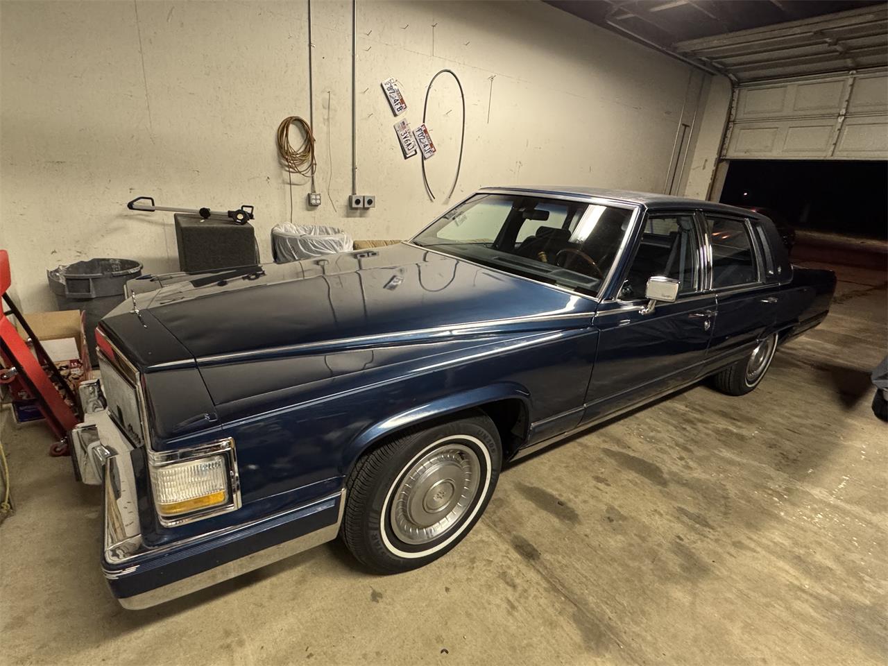 Cadillac-Fleetwood-brougham-1990-Blue-Blue-9