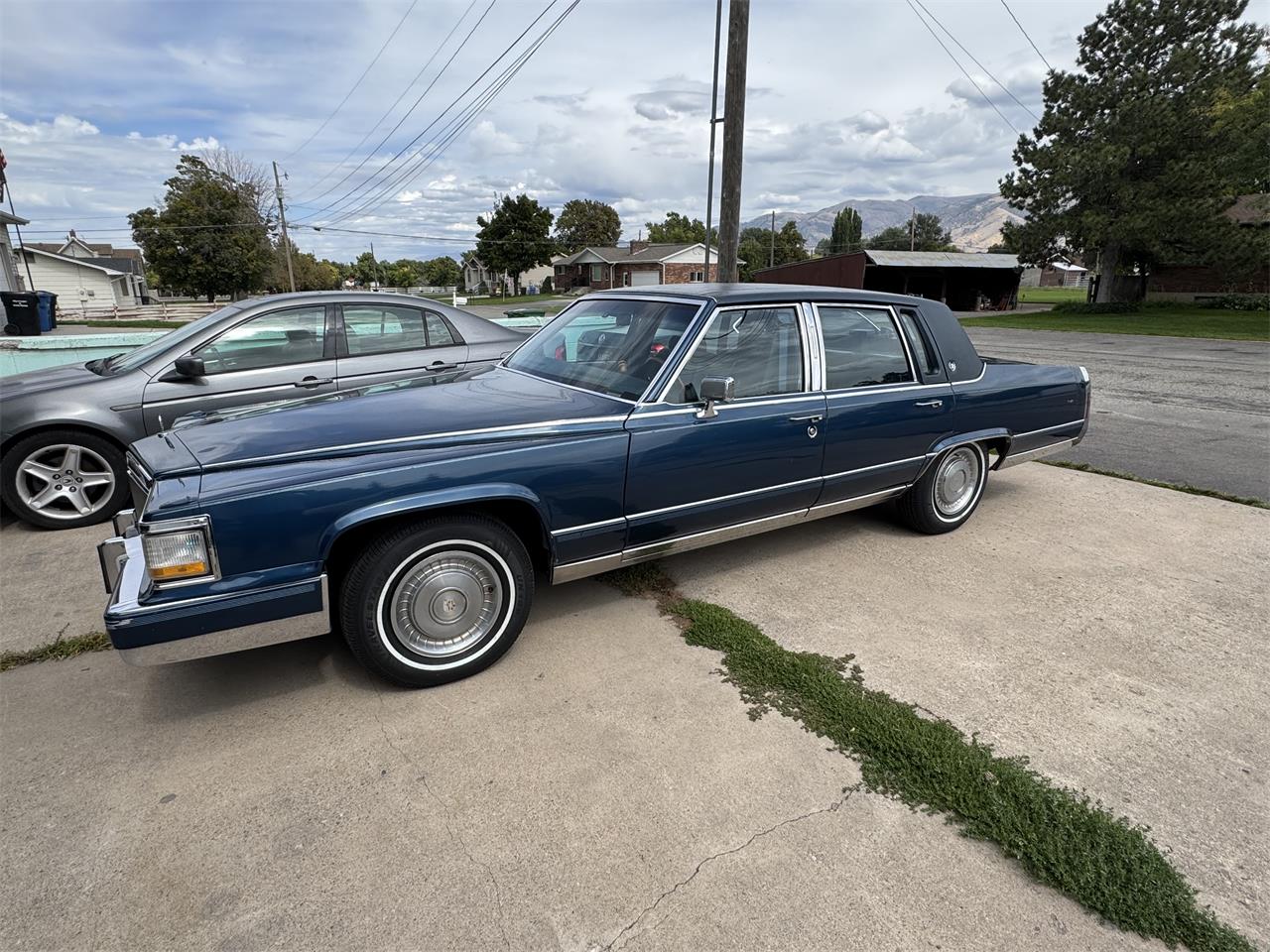 Cadillac-Fleetwood-brougham-1990-Blue-Blue