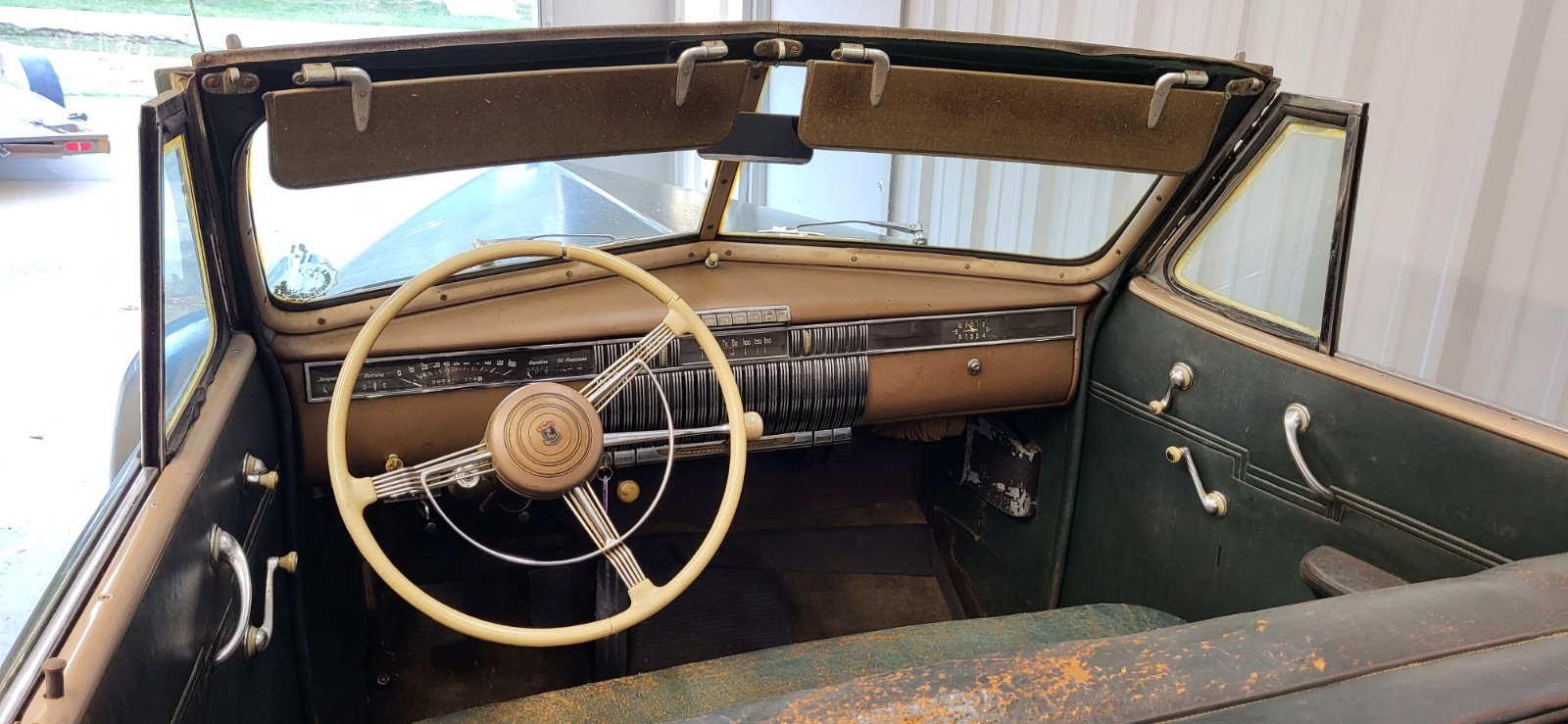Cadillac-LA-SALLE-1940-Convertible-4
