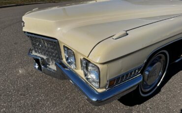 Cadillac-Sedan-DeVille-1971-Sedan-21