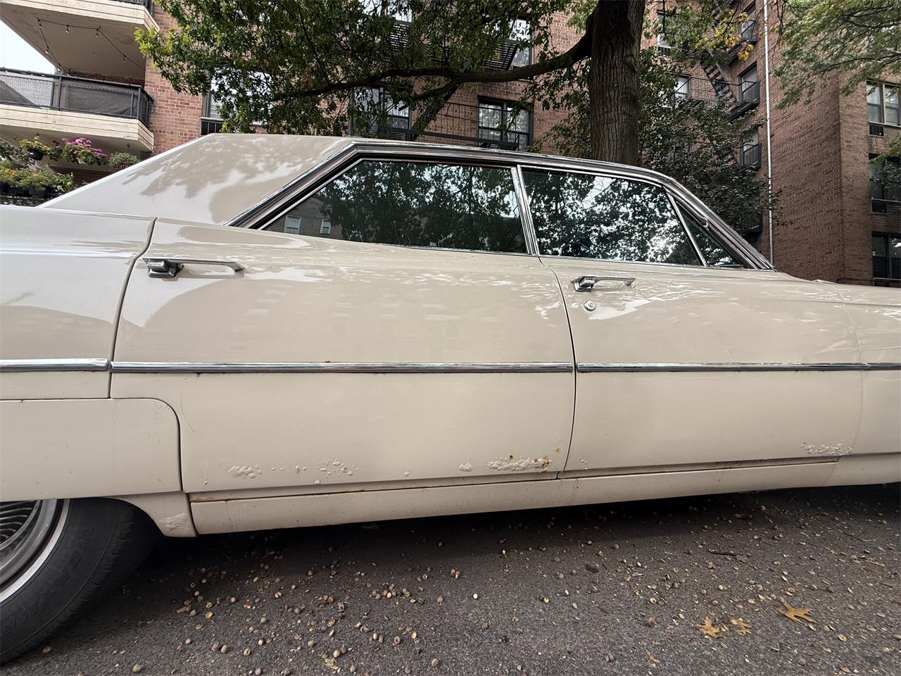Cadillac-Sedan-deville-1963-Beige-Beige-4