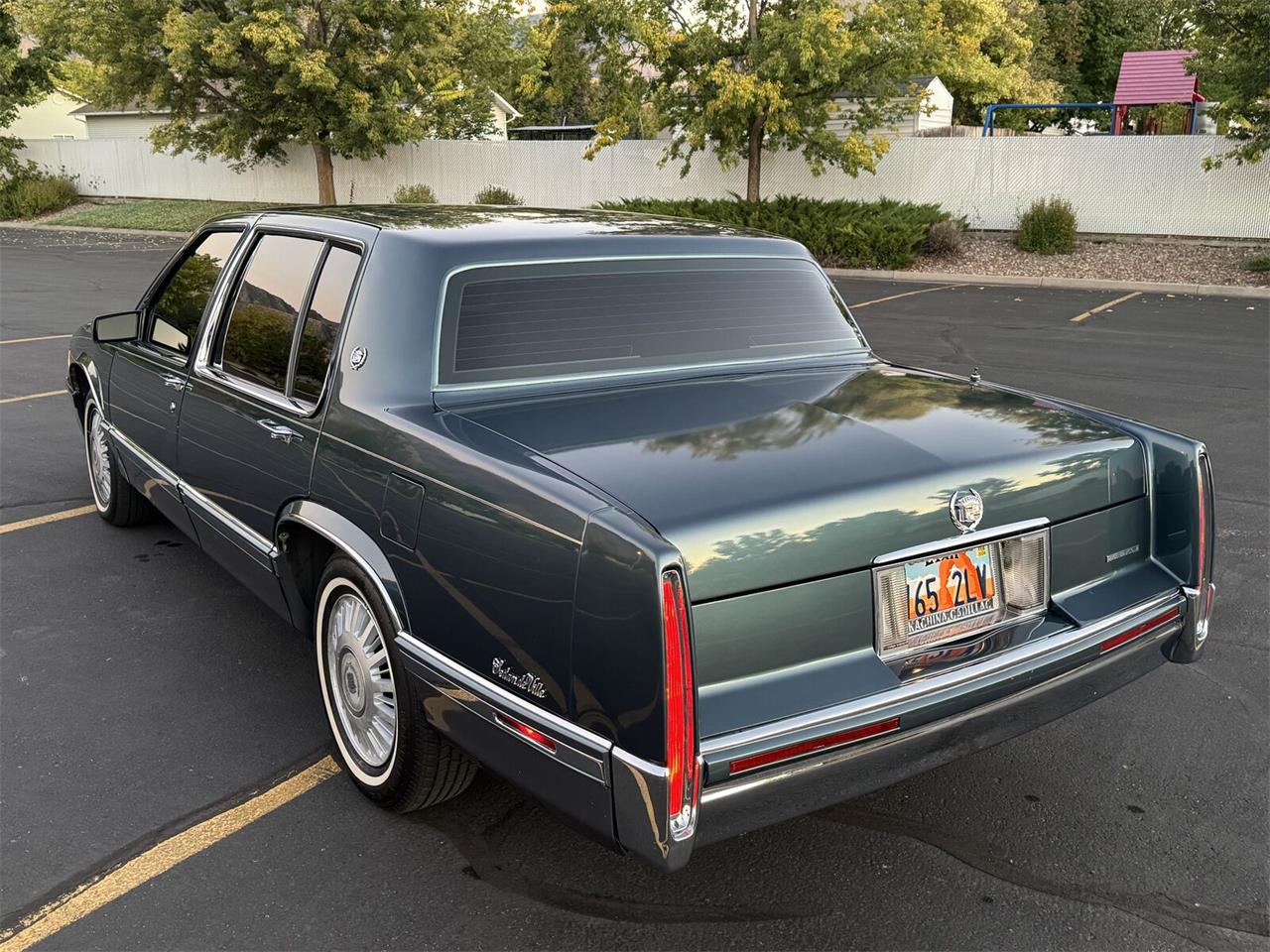 Cadillac-Sedan-deville-1992-Green-Beige-1