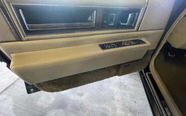 Cadillac-Sedan-deville-1992-Green-Beige-9