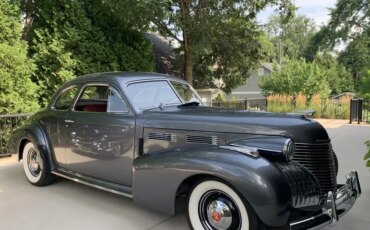 Cadillac-Series-62-1940-Metallic-Gray-Oxblood-2
