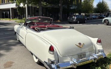 Cadillac-Series-62-1953-Alpine-White-Burgundy-12