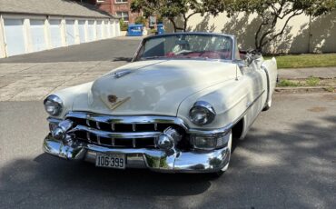 Cadillac-Series-62-1953-Alpine-White-Burgundy-13