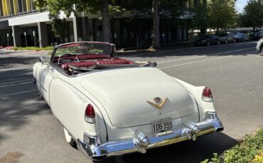 Cadillac-Series-62-1953-Alpine-White-Burgundy-8