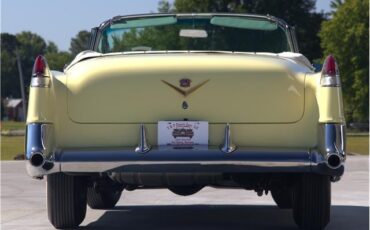 Cadillac-Series-62-1954-Convertible-25