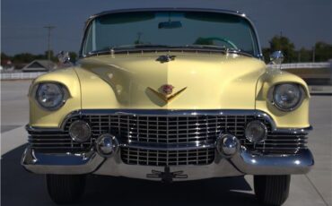 Cadillac-Series-62-1954-Convertible-32