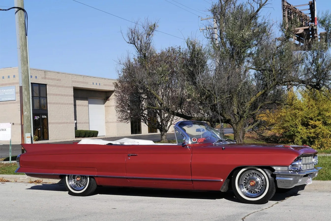 Cadillac-Series-62-1962-Pompeian-Red-White-8