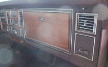 Cadillac-Seville-1980-White-10