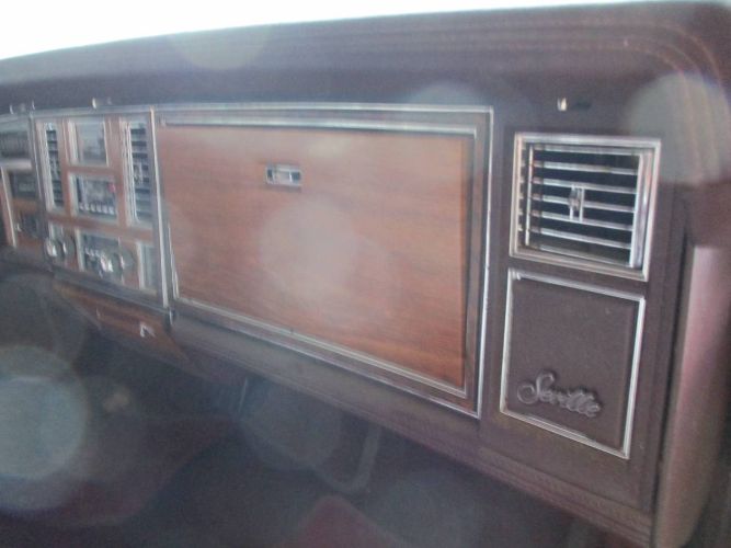 Cadillac-Seville-1980-White-10