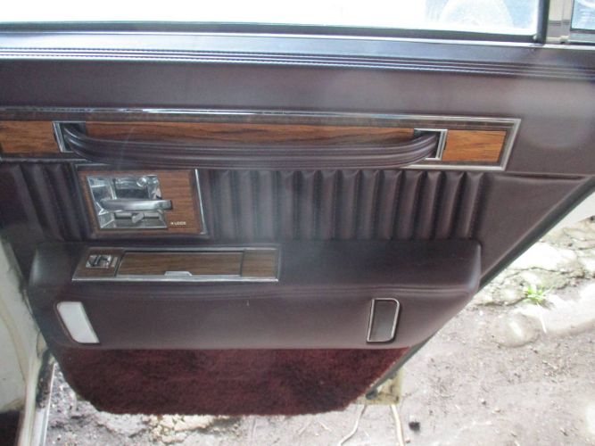 Cadillac-Seville-1980-White-15