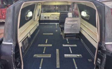 Cadillac-Superior-1962-Hearse-13