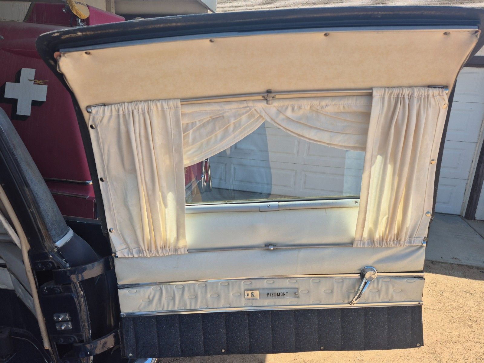 Cadillac-Superior-1962-Hearse-8