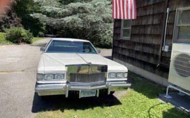 Cadillac-Talisman-1976-White-Blue