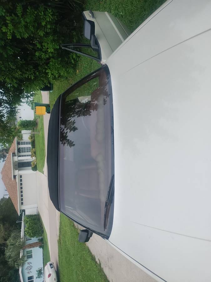 Cadillac-allante-1989-white-7