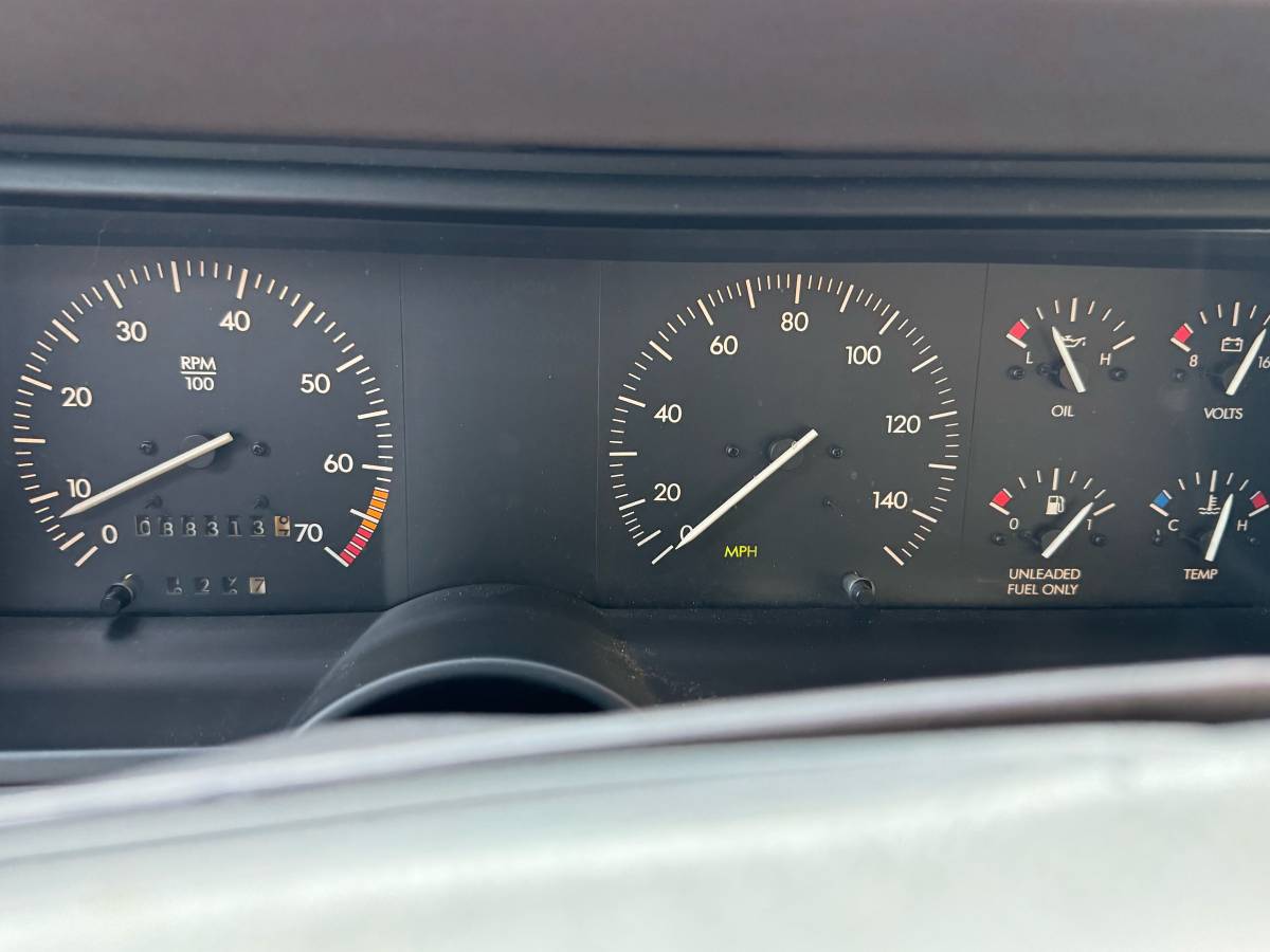 Cadillac-allante-1993-red-8