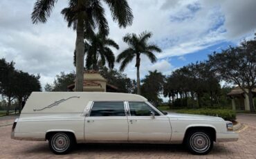 Cadillac-brougham-1992-white-18