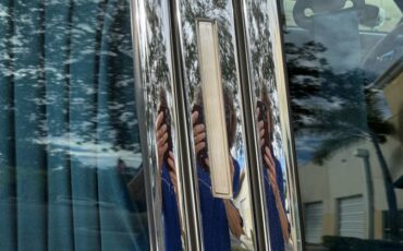 Cadillac-brougham-1992-white-2