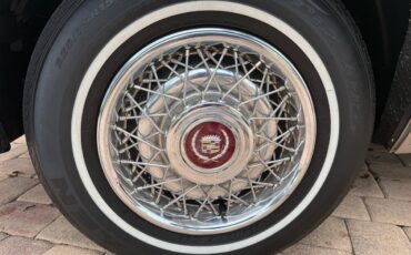 Cadillac-brougham-1992-white