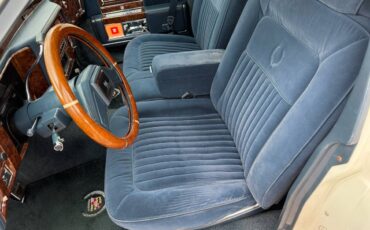 Cadillac-brougham-1992-white-7