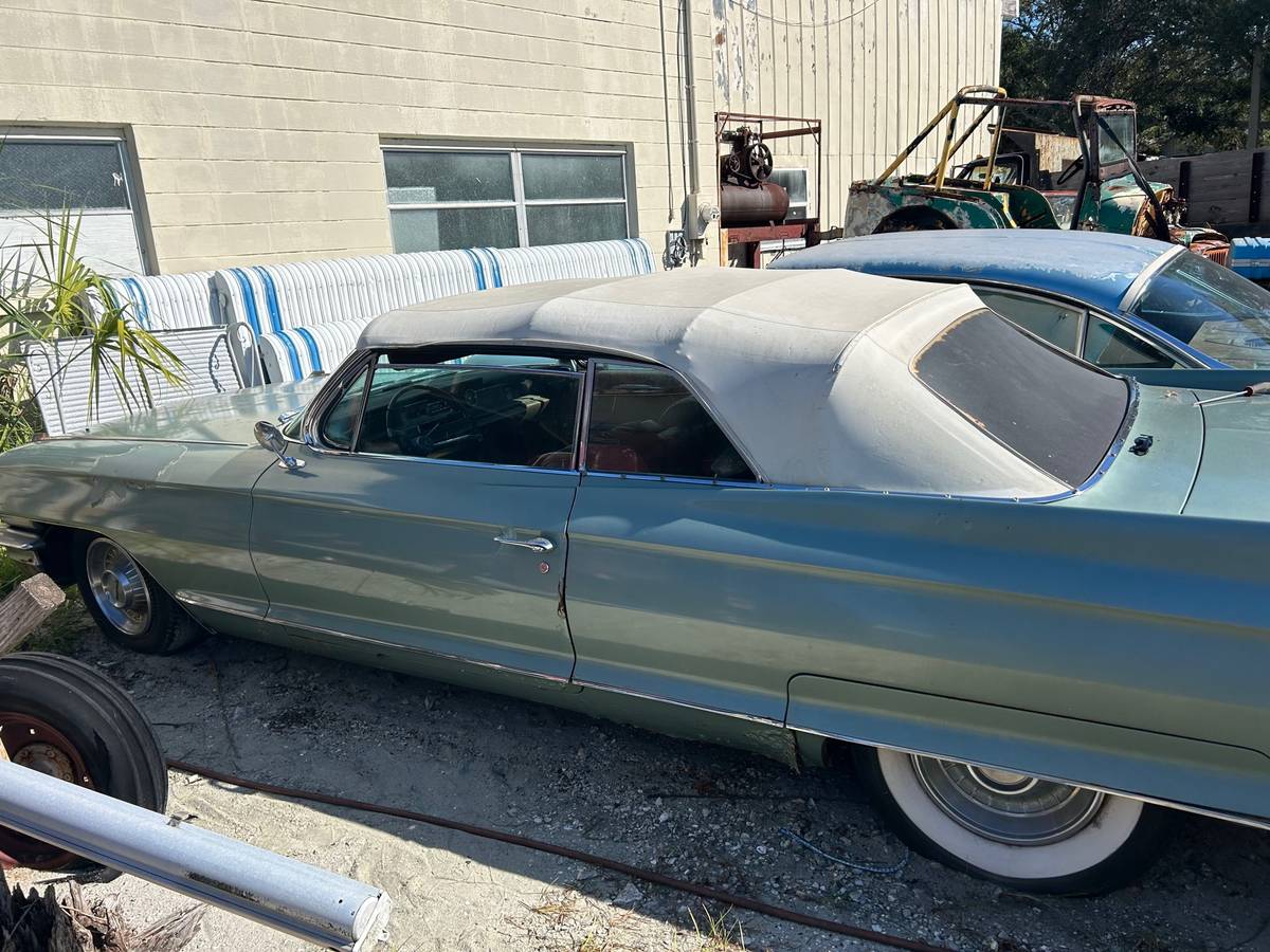 Cadillac-convertible-1962-2