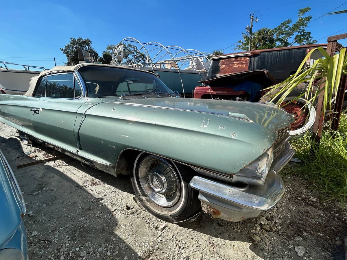 Cadillac-convertible-1962-3