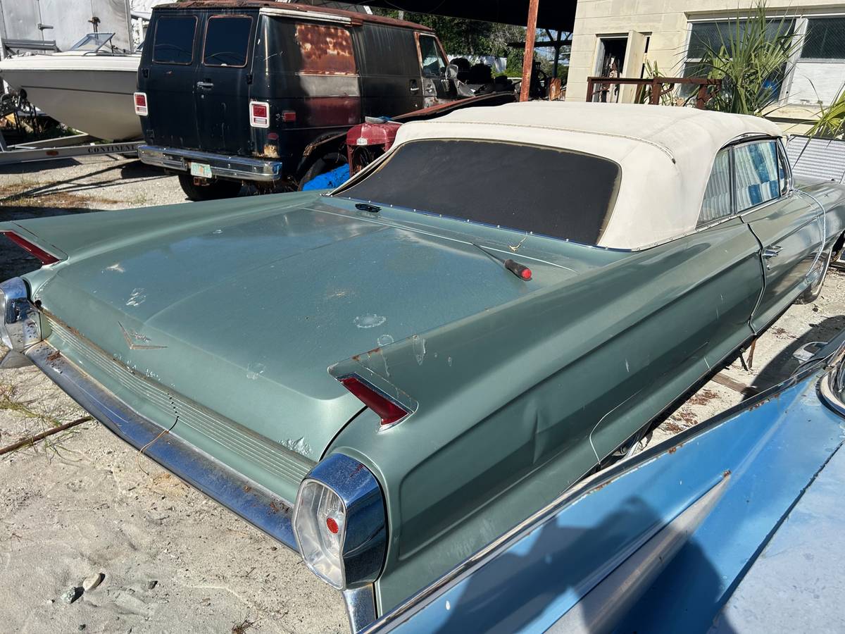 Cadillac-convertible-1962-9