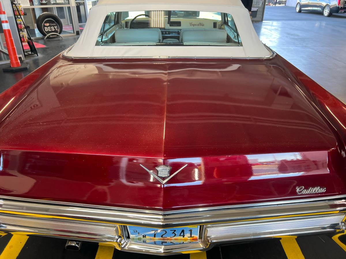 Cadillac-coupe-de-ville-1968-red-8