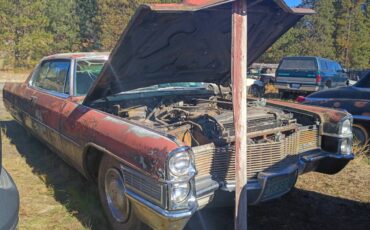 Cadillac-coupe-deville-1965-1