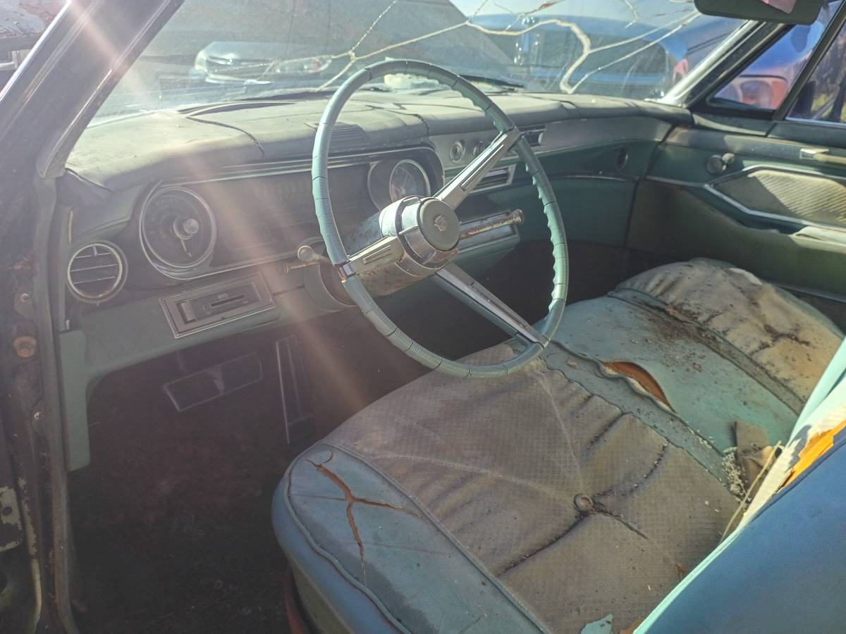 Cadillac-coupe-deville-1965-4