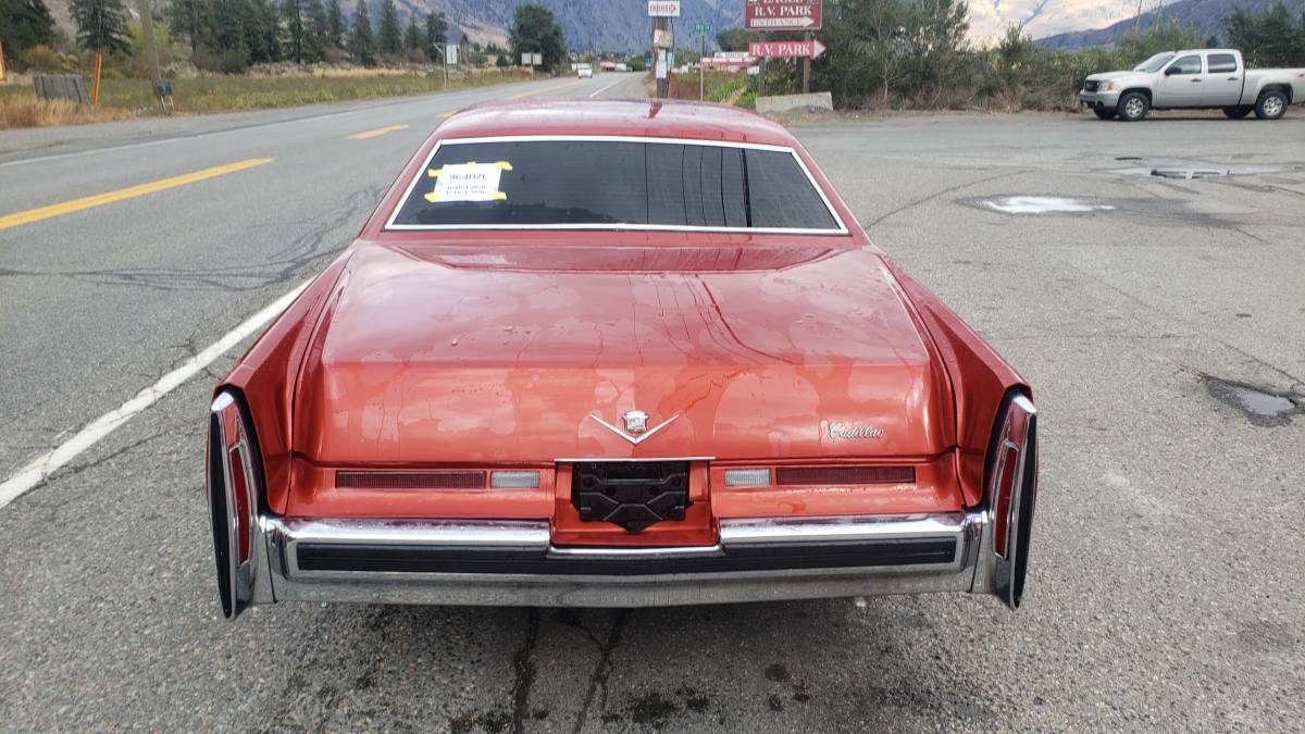 Cadillac-coupe-deville-1974-orange-1