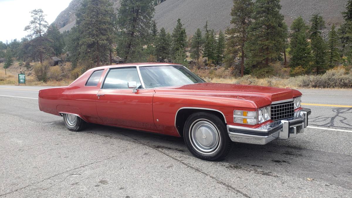 Cadillac-coupe-deville-1974-orange-3